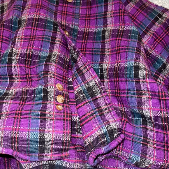 Gently loved purple flannel, button up size XL - Picture 11 of 16